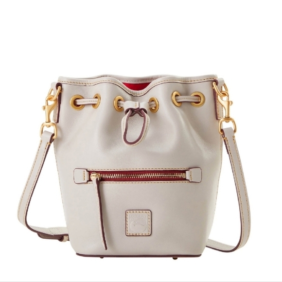 NWT Dooney & Bourke Florentine Ecru In Color Leather Crossbody Bag, Clas… - Picture 1 of 10